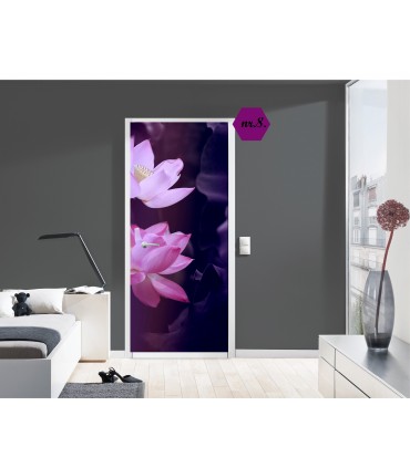 Uksekleebis siledale pinnale